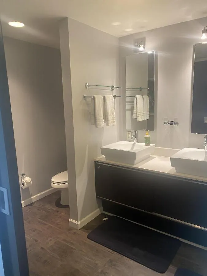 Vakantiehuis Artsy Chic 1Br Condo 30Day Min With Wifi Ac Parking Tv Furnished Rooftop Nashville