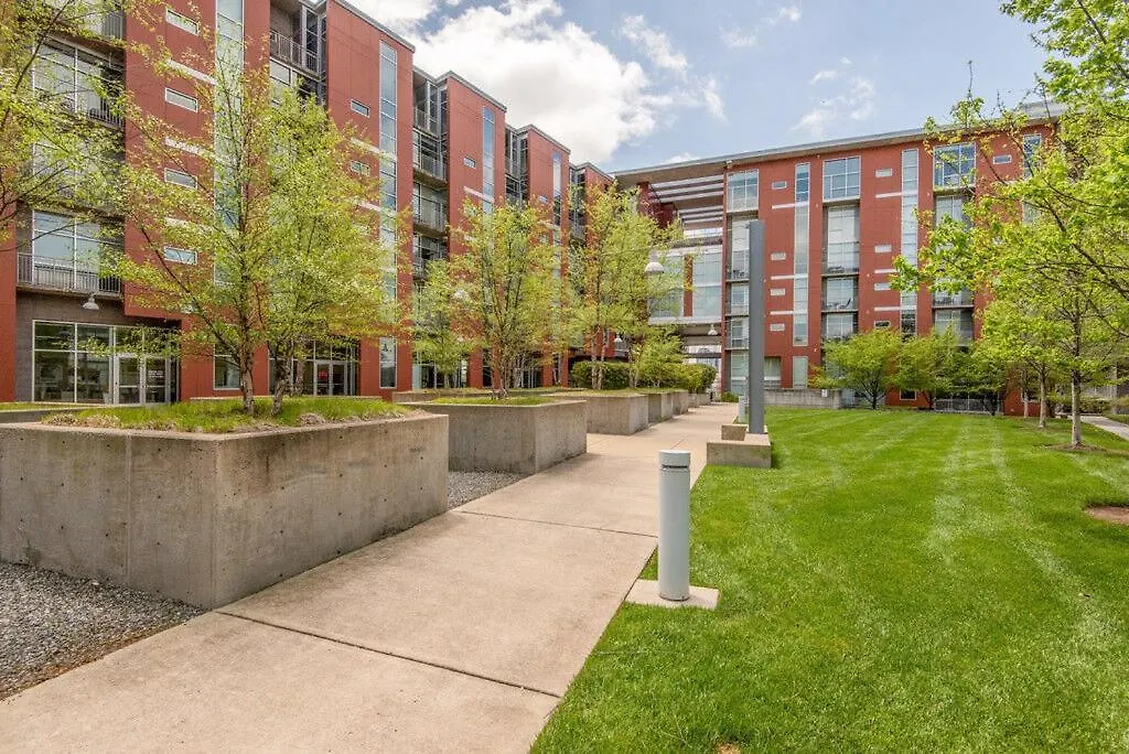 Artsy Chic 1Br Condo 30Day Min With Wifi Ac Parking Tv Furnished Rooftop Nashville Vakantiehuis