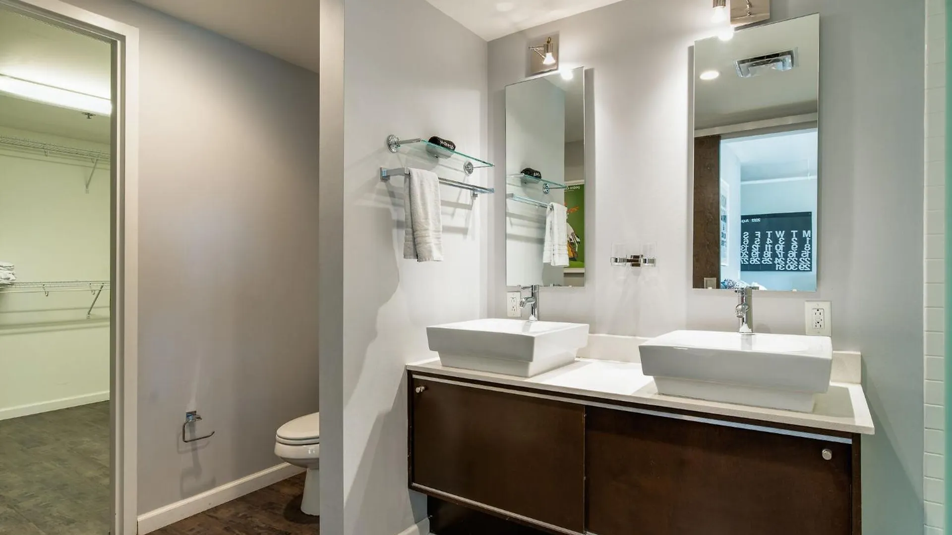 Artsy Chic 1Br Condo 30Day Min With Wifi Ac Parking Tv Furnished Rooftop Nashville